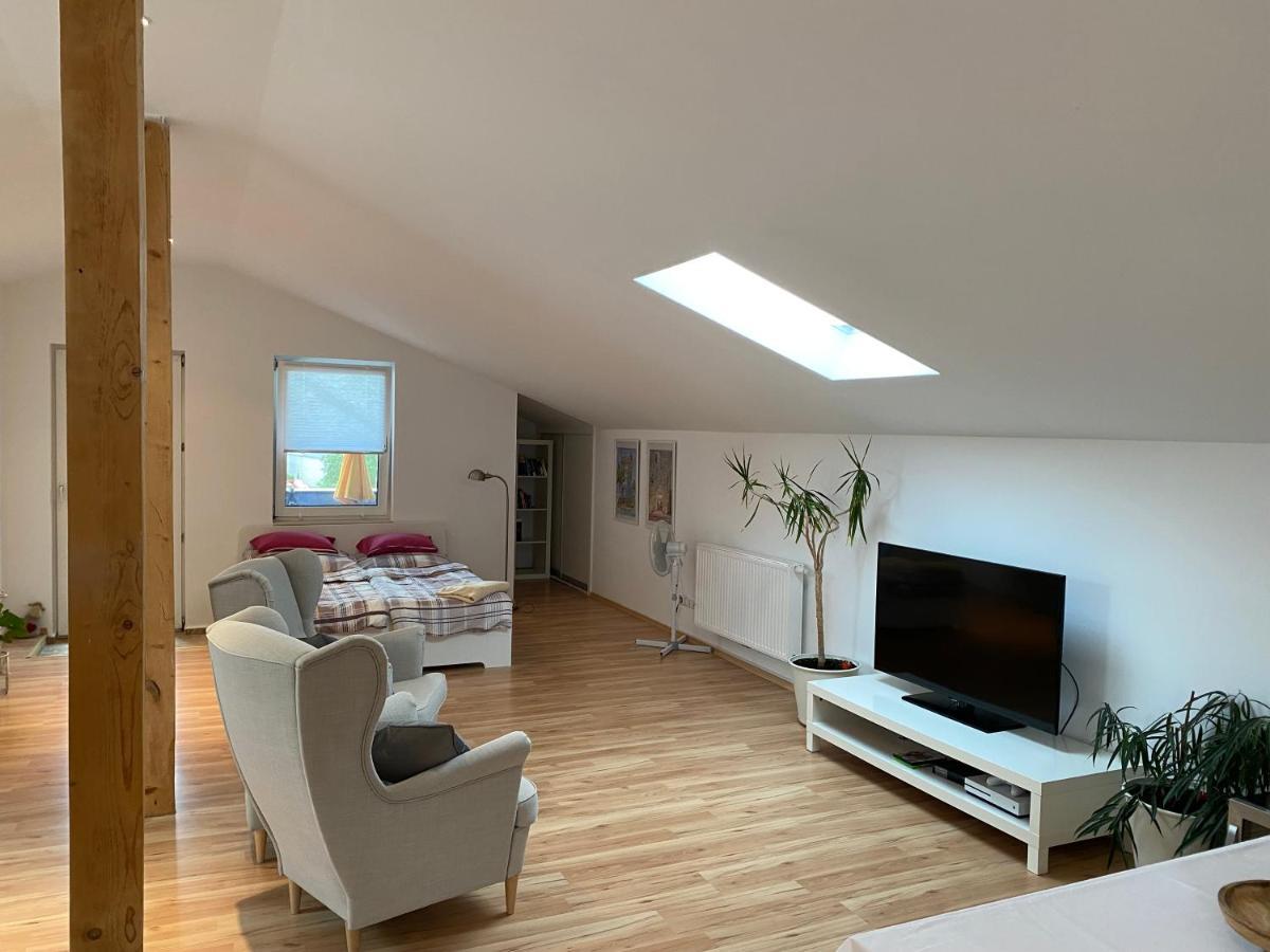 The Blue House Sylvia Apartment กอลส์ ภายนอก รูปภาพ